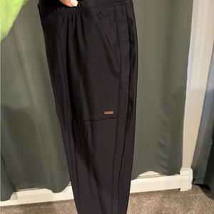 Cherokee Form tapered leg scrub pants, black, size Medium